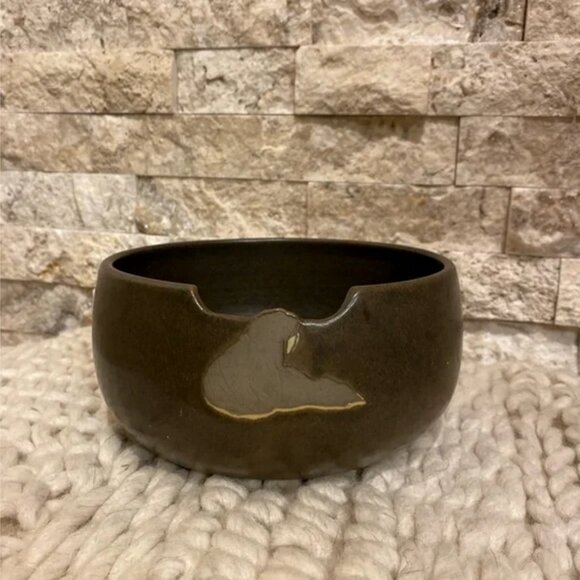 Vena Silliphant Studio Pottery — Walrus Bowl (Alberta, Canada) - Picture 2 of 2